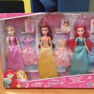 *SOLD* Disney Princess Royal Dress-Up Set